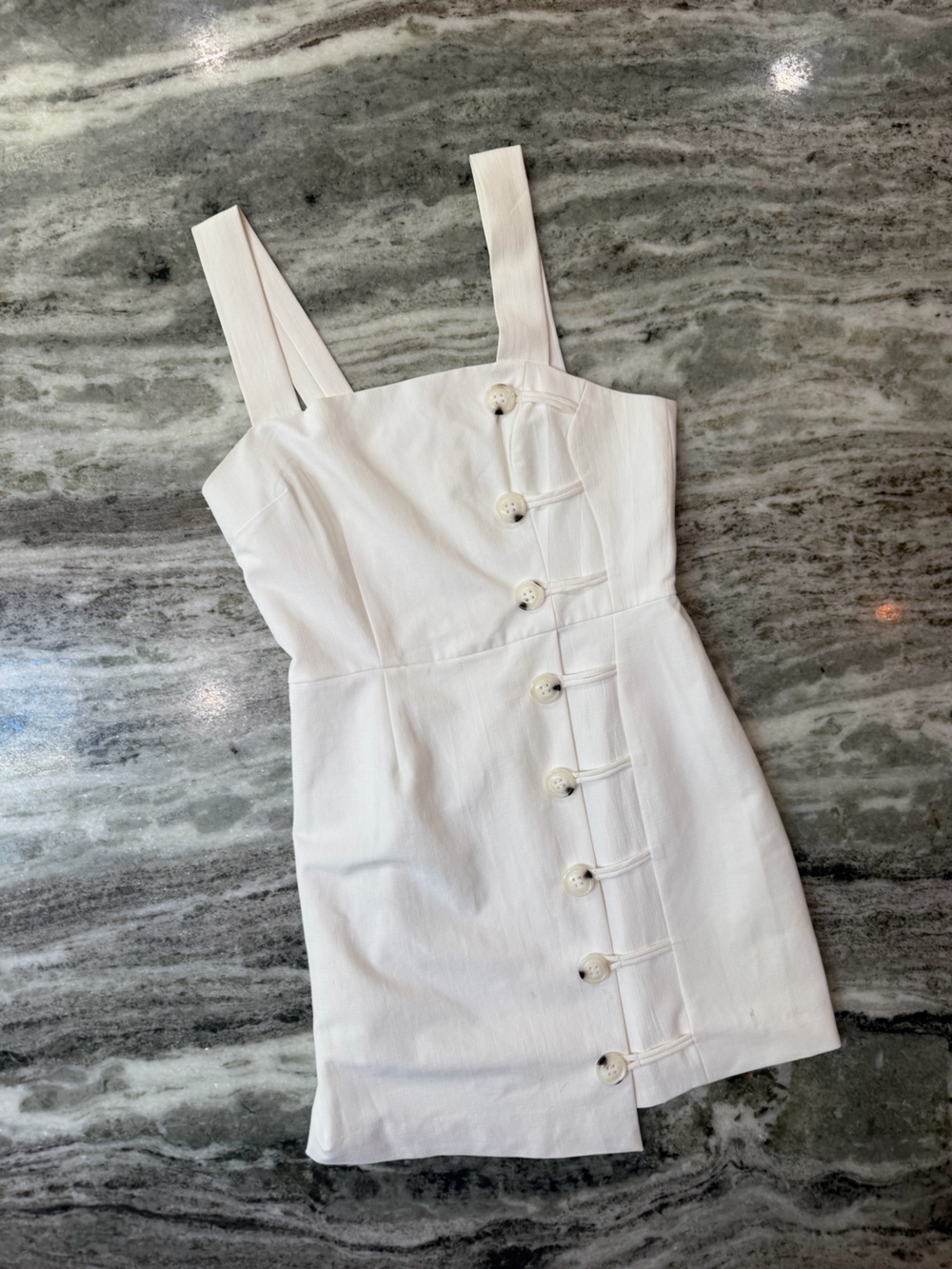 Finders Keepers Mila Ivory Button-Front Mini Dress
Size 4 - Picture 4 of 9